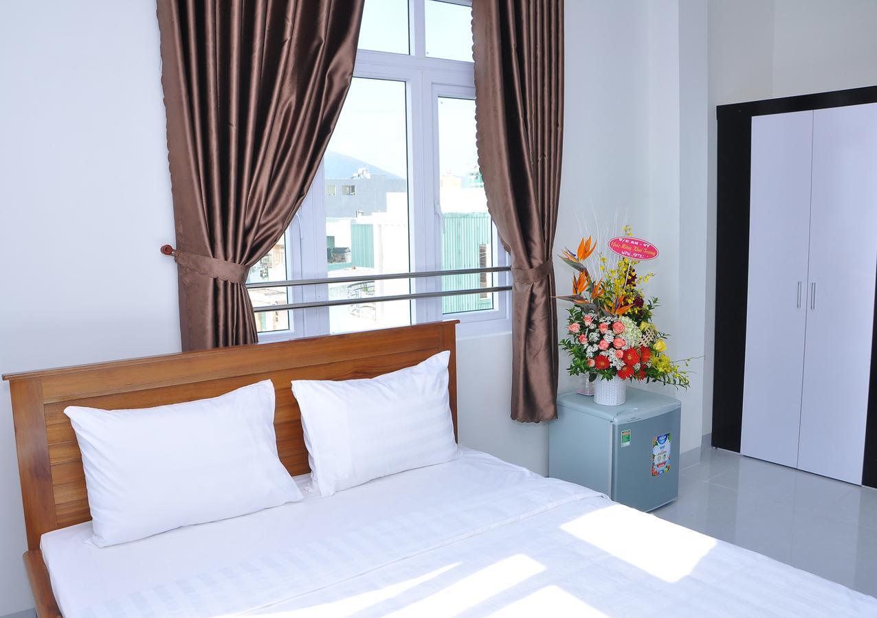 Wow Hotel Куи Нхон Екстериор снимка