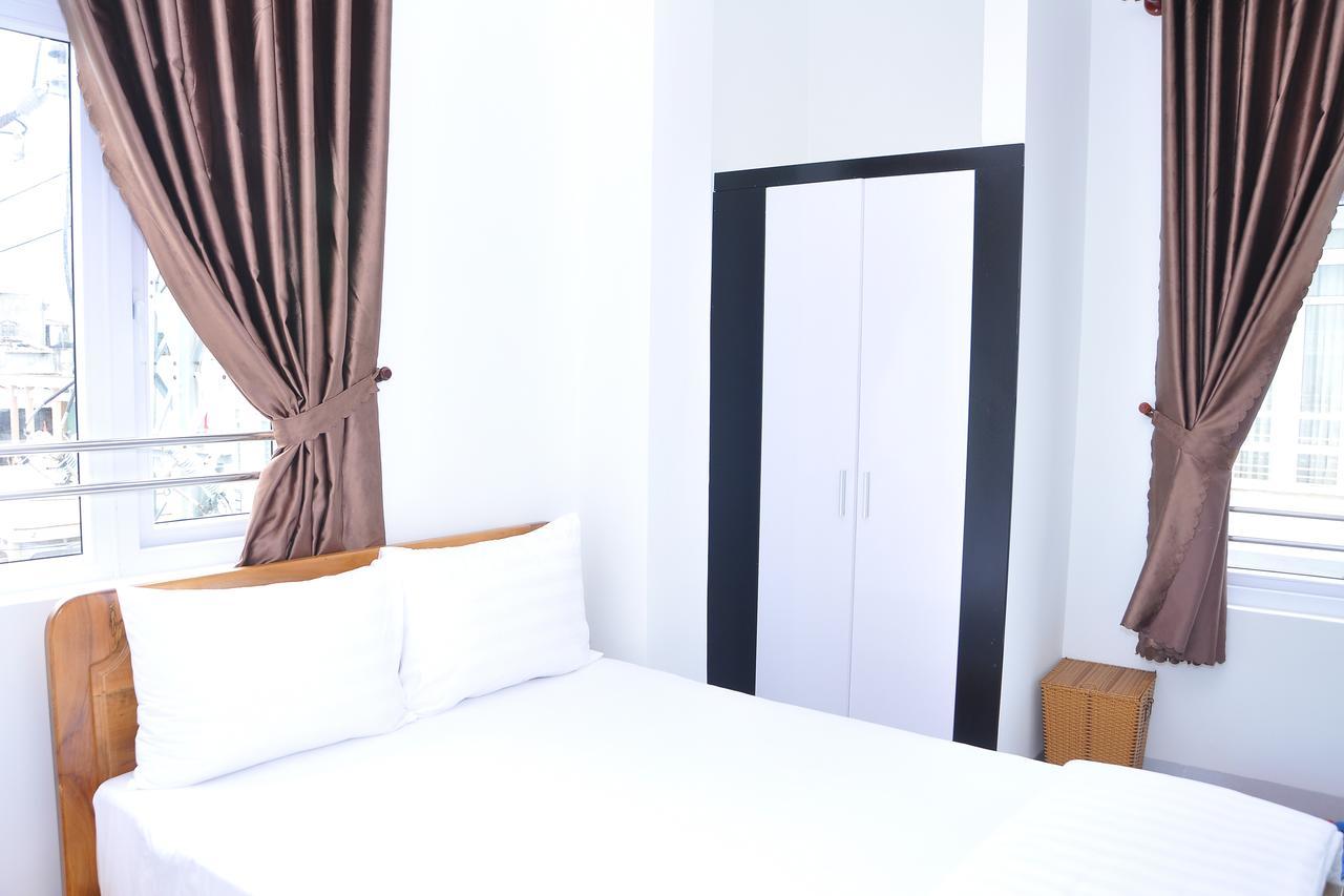 Wow Hotel Куи Нхон Екстериор снимка